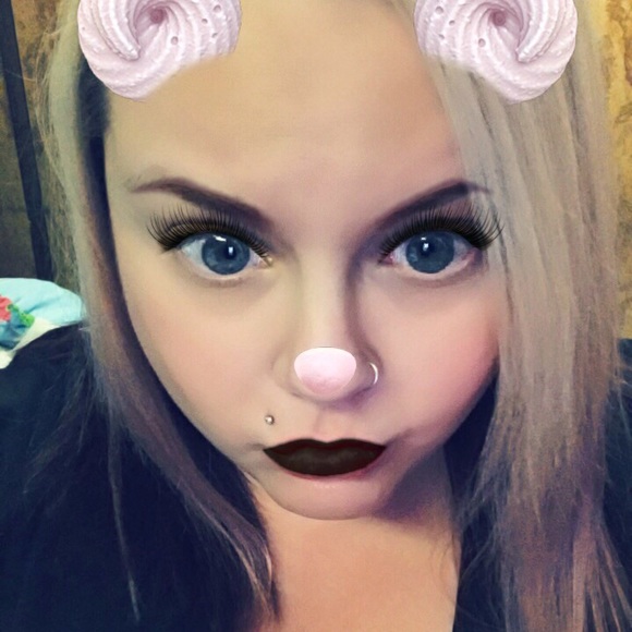 Meet your Posher, Miranda - Picture 2 of 2